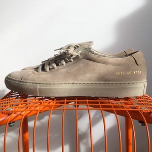 COMMON PROJECTS beige Achilles suede sneaker sz 40